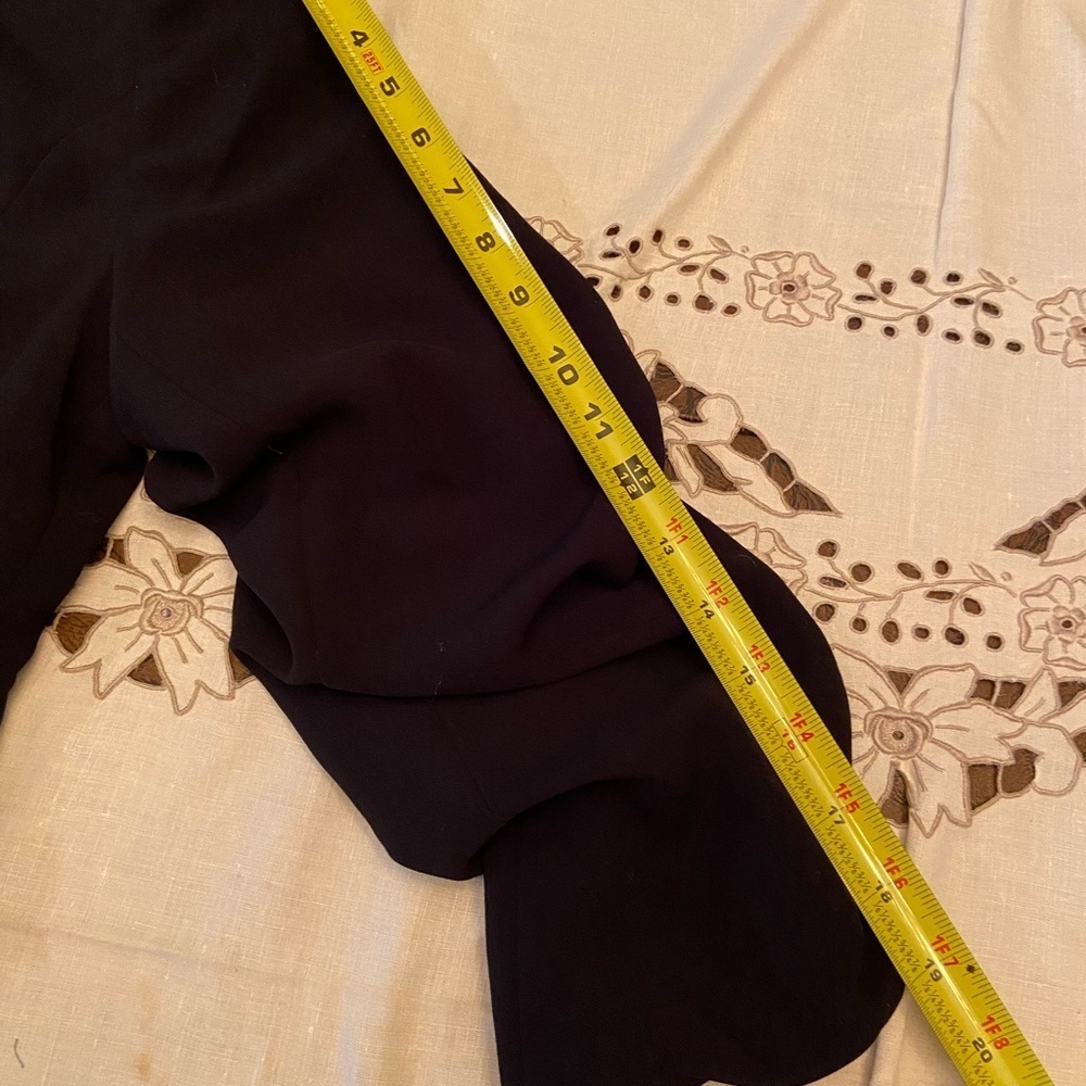 EUC  Chicos Lightweight Ruched Sleeves Blazer Size 1 (L) - Picture 6 of 9